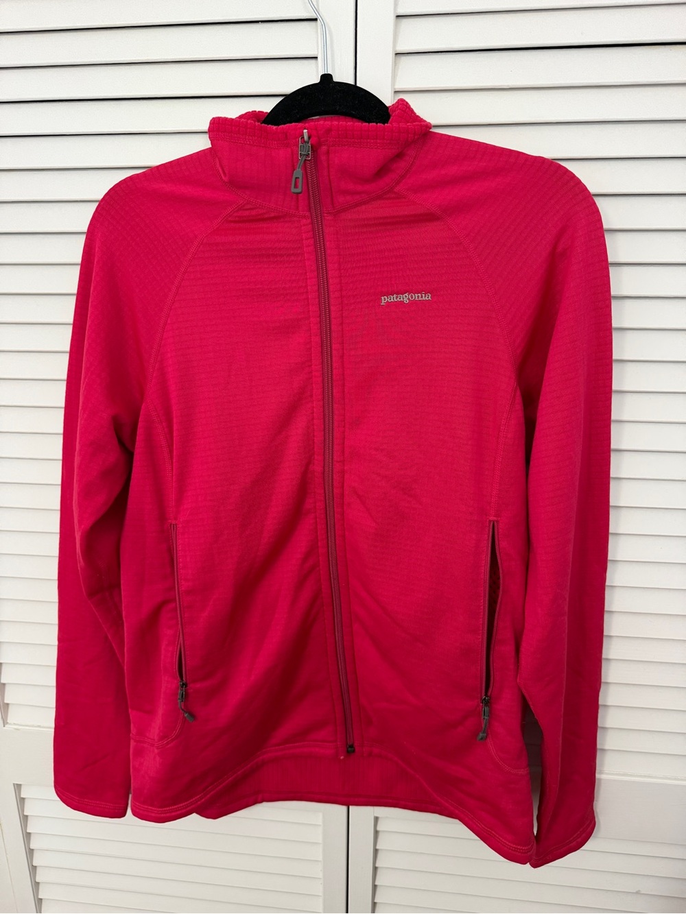 NWOT Patagonia Women's Bright Pink Full-Zip Jacket Size L